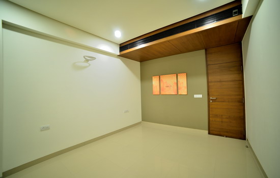 Nishant Ratnaakar Caledonia