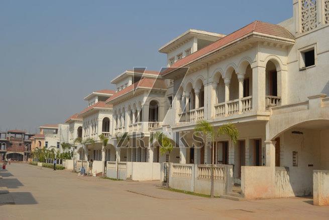 Amrapali Leisure Valley