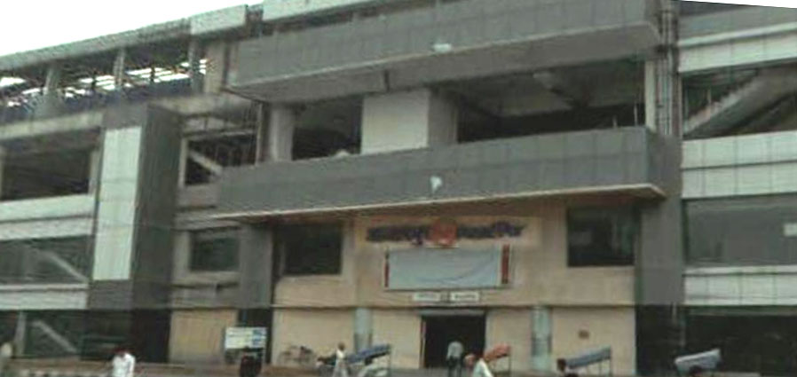 QnA  Parsvnath Metro Mall Azadpur list