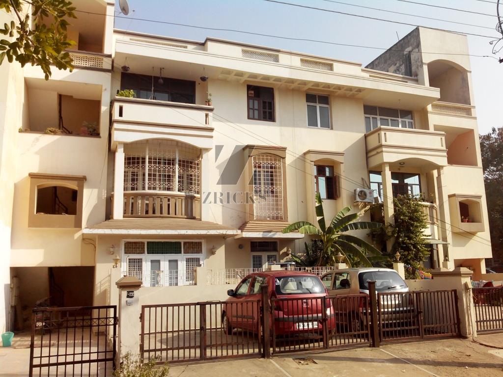 Ansals Executive Residency Floors