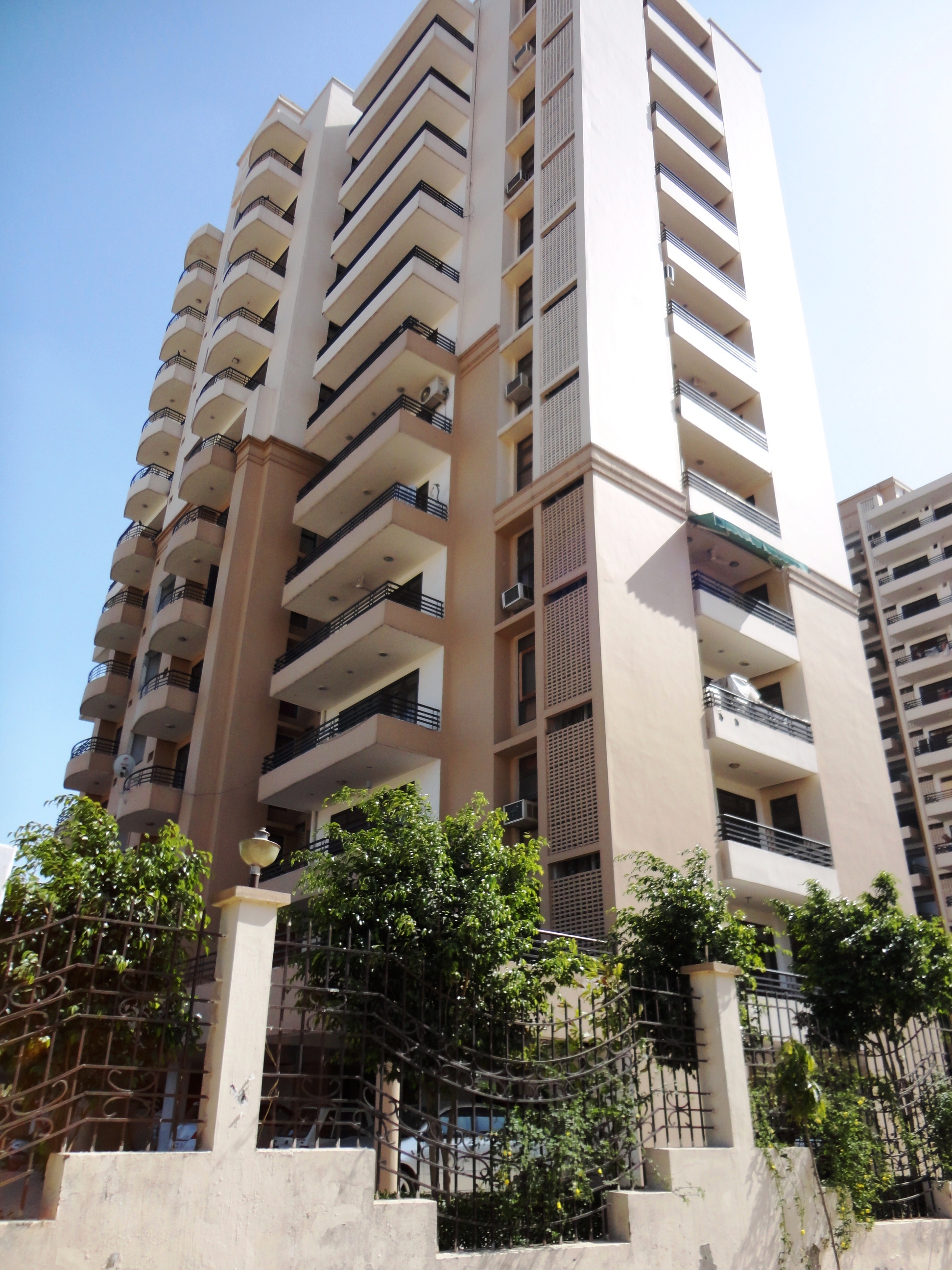 Royal Residency Apartments CGHS