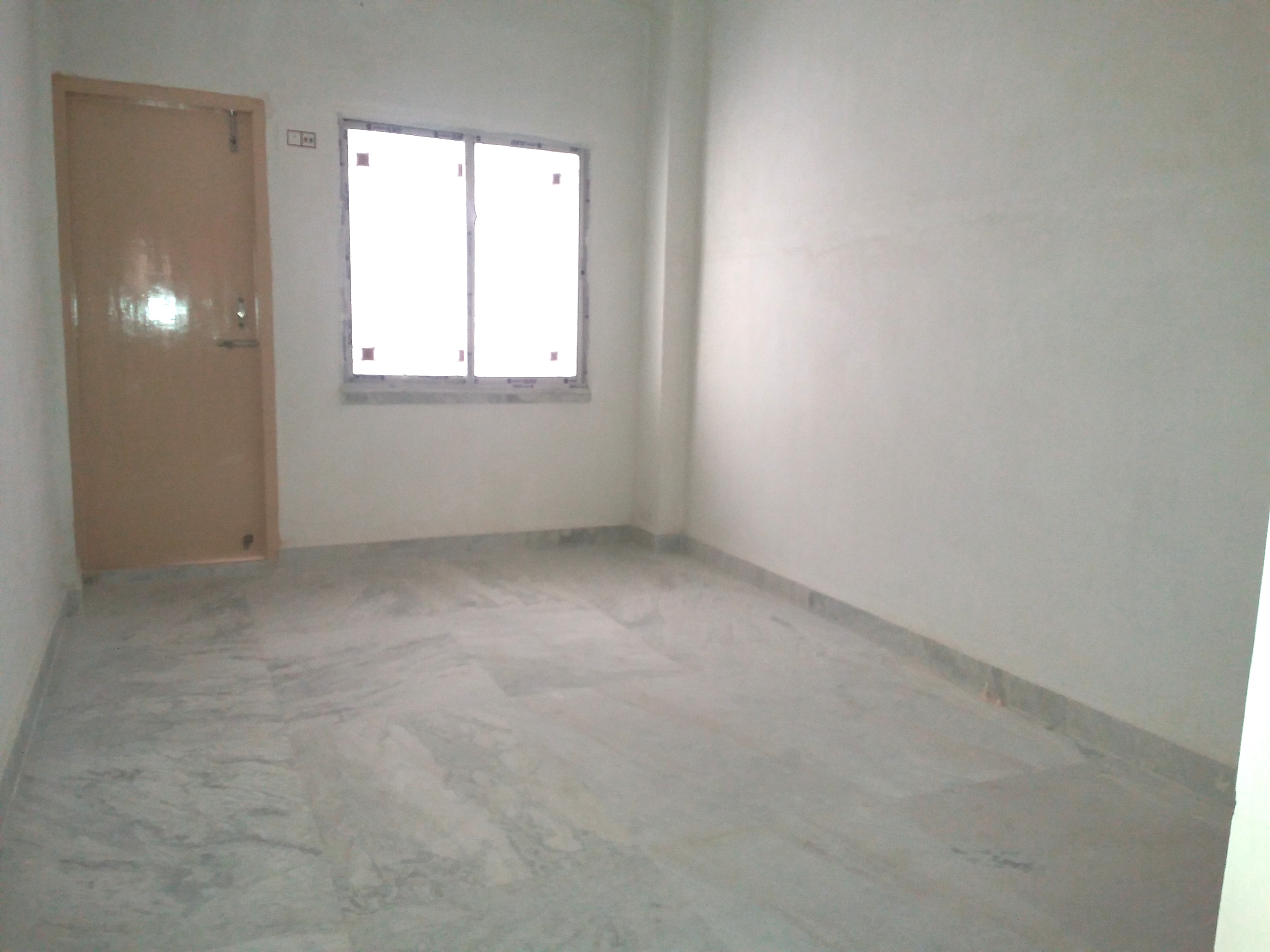 2 bhk apartment in dum dum cant near stiton