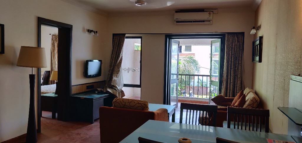 Riviera Hermitage, Arpora