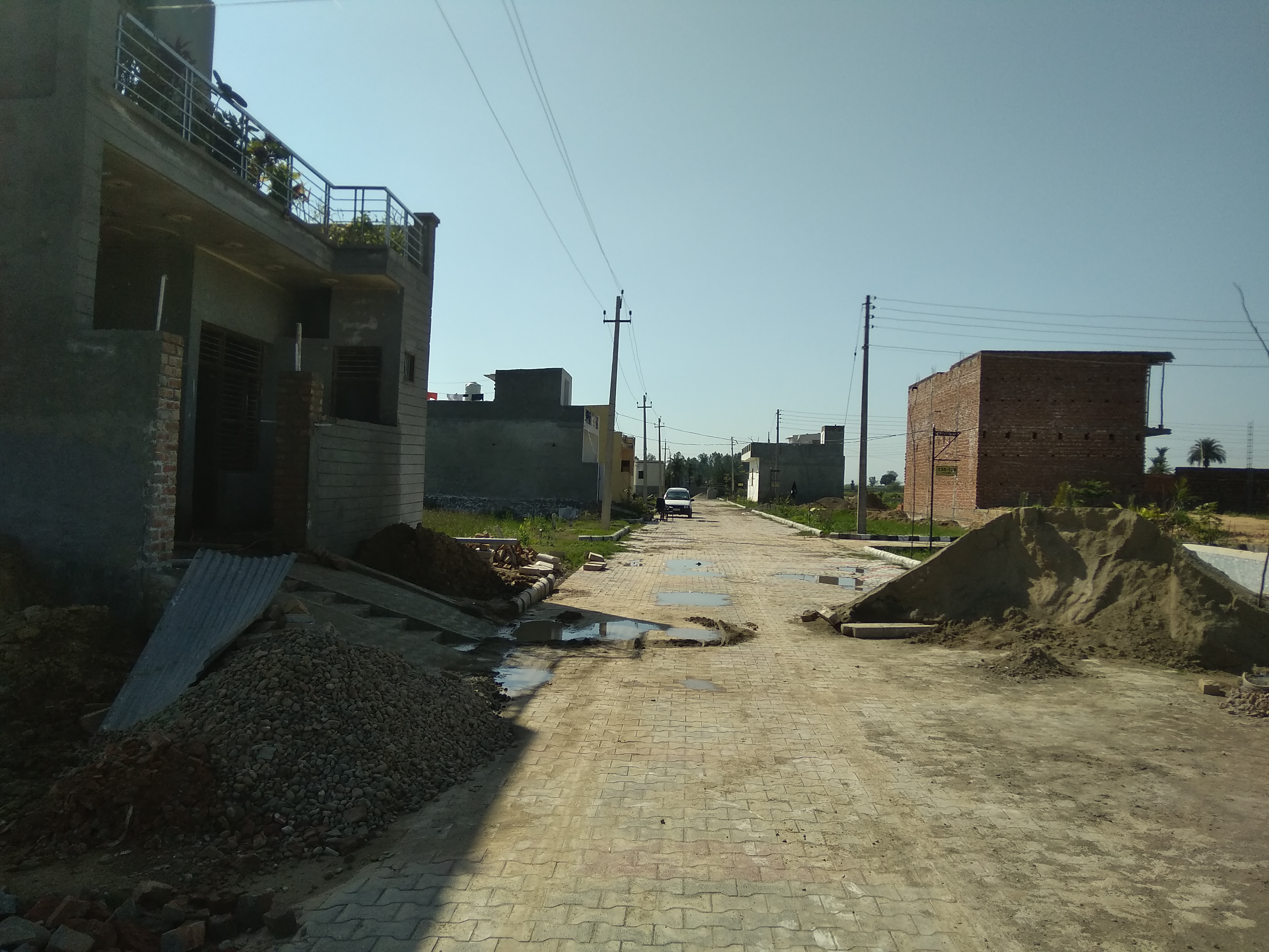 Vaneet Garden Estate