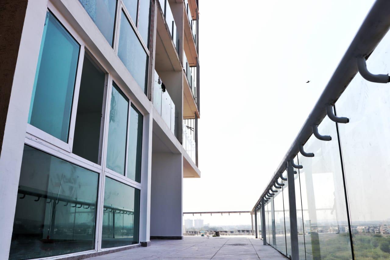 aliens space station