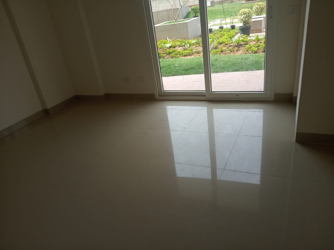 Maxworth City Residence