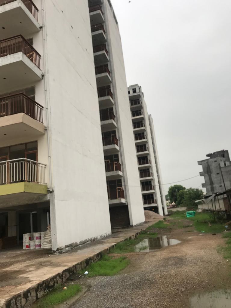 Maxworth City Residence