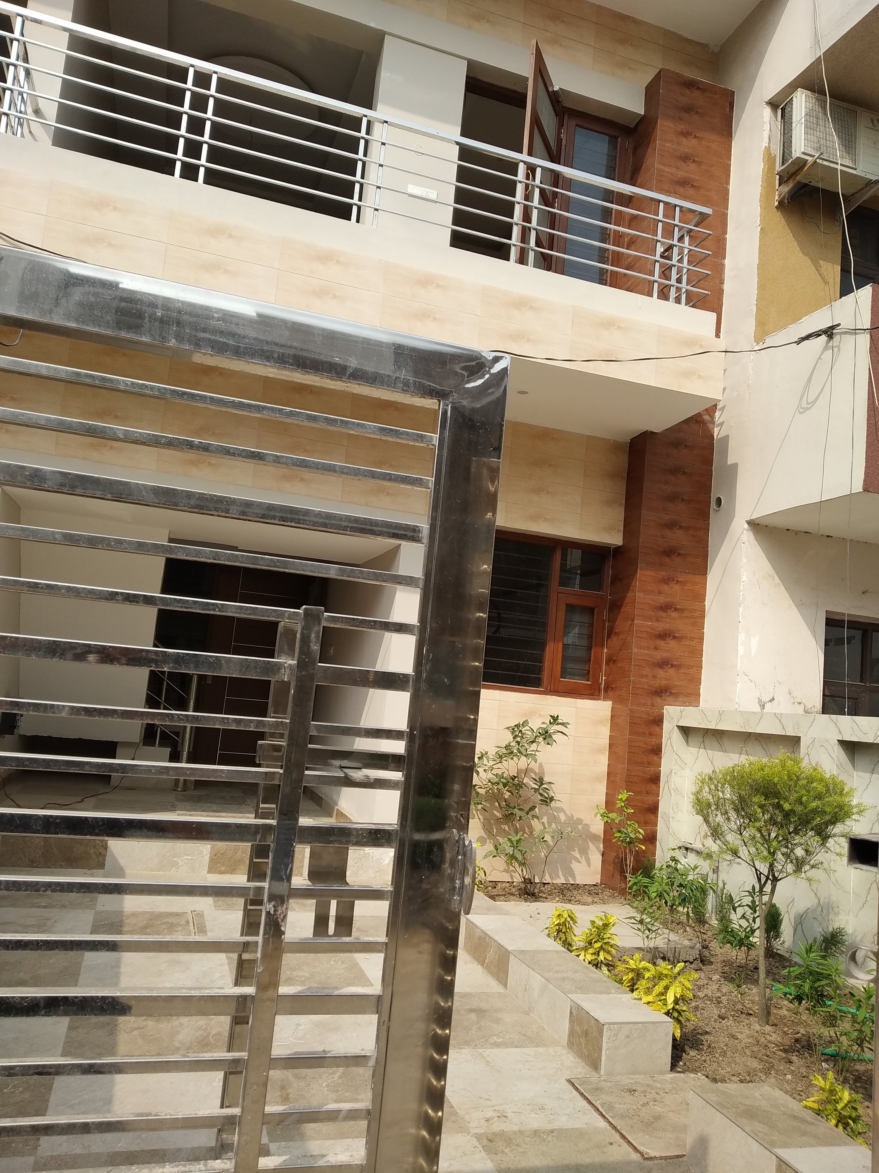 VIP ENCLAVE VIP ROAD ZIRAKPUR