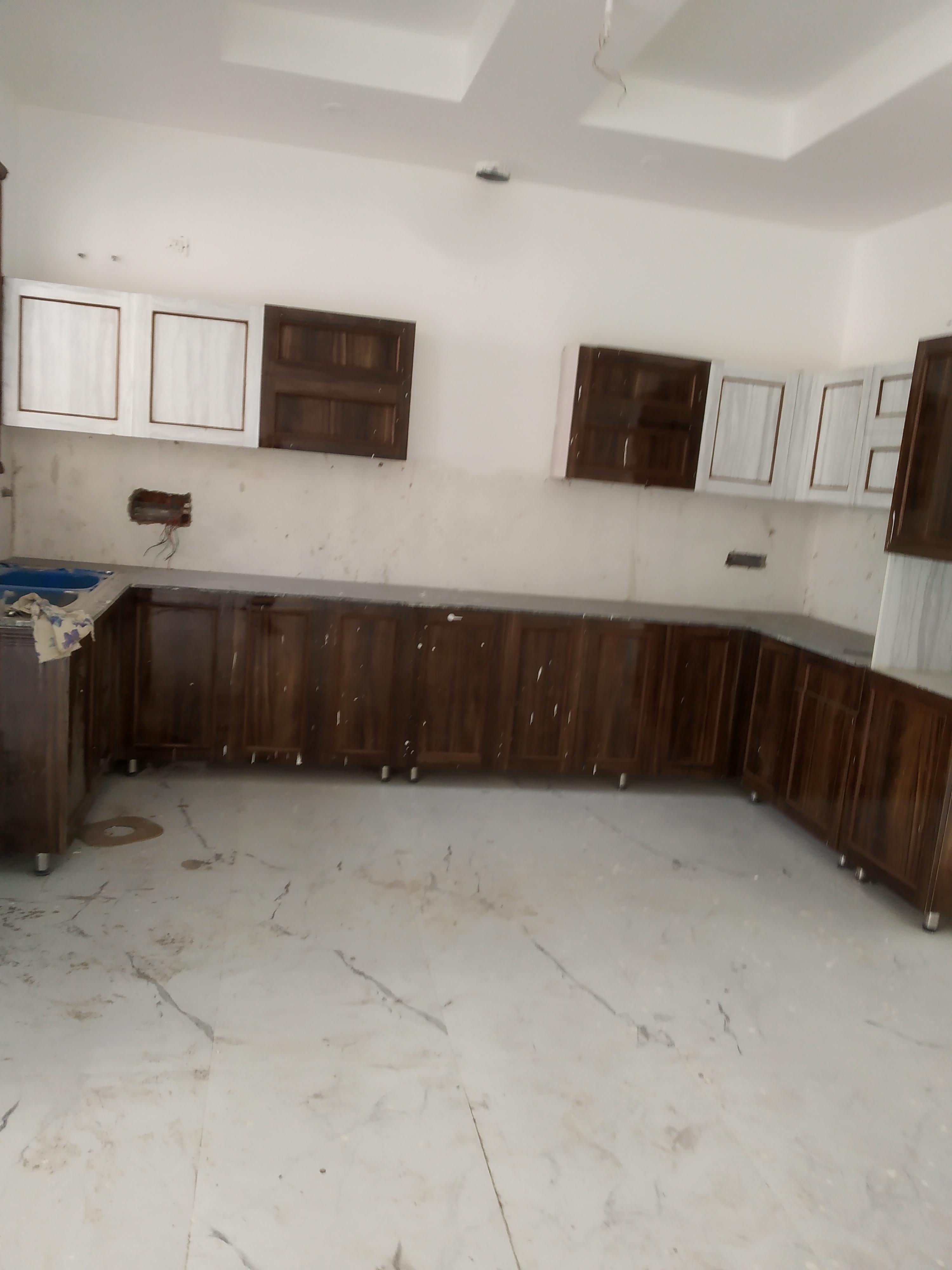 VIP ROAD NEAR DIKSHANT SCHOOL ZIRAKPUR