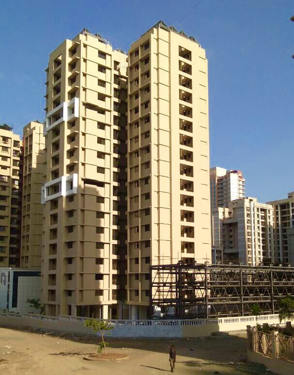 Reside in completely self sufficient homes at Raunak Unnathi Woods in Mumbai