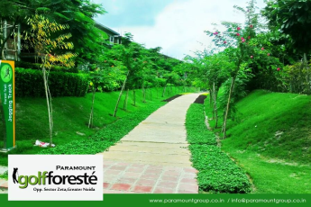 Relax at green campus with lush green surroundings in Paramount Golf Foreste