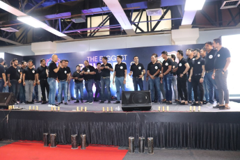 Investors Clinic rewards its key performing employees with gifts worth INR 6 crore