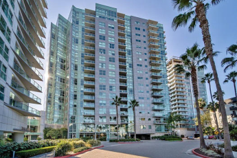 Exquisite Living at the Apex Residences: The Pinnacle of Luxury in Downtown Marina