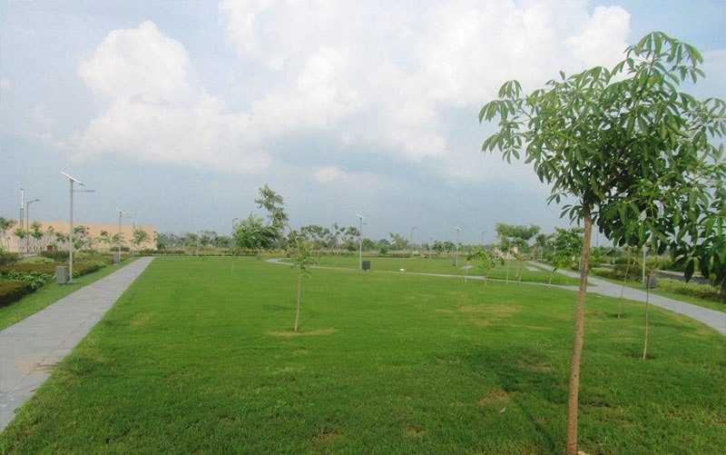 DLF Garden City Banner