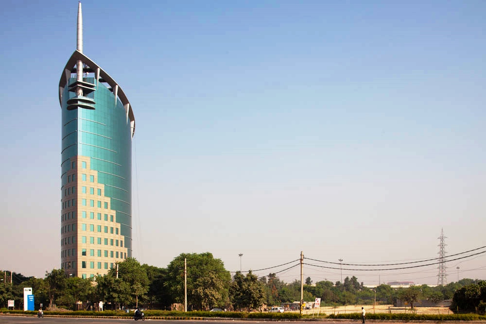 DLF Gateway Tower Gurgaon