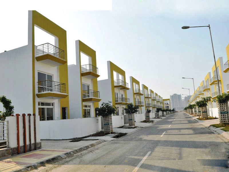  4 BHK  Villa for sale in BPTP Parklands Villas Faridabad