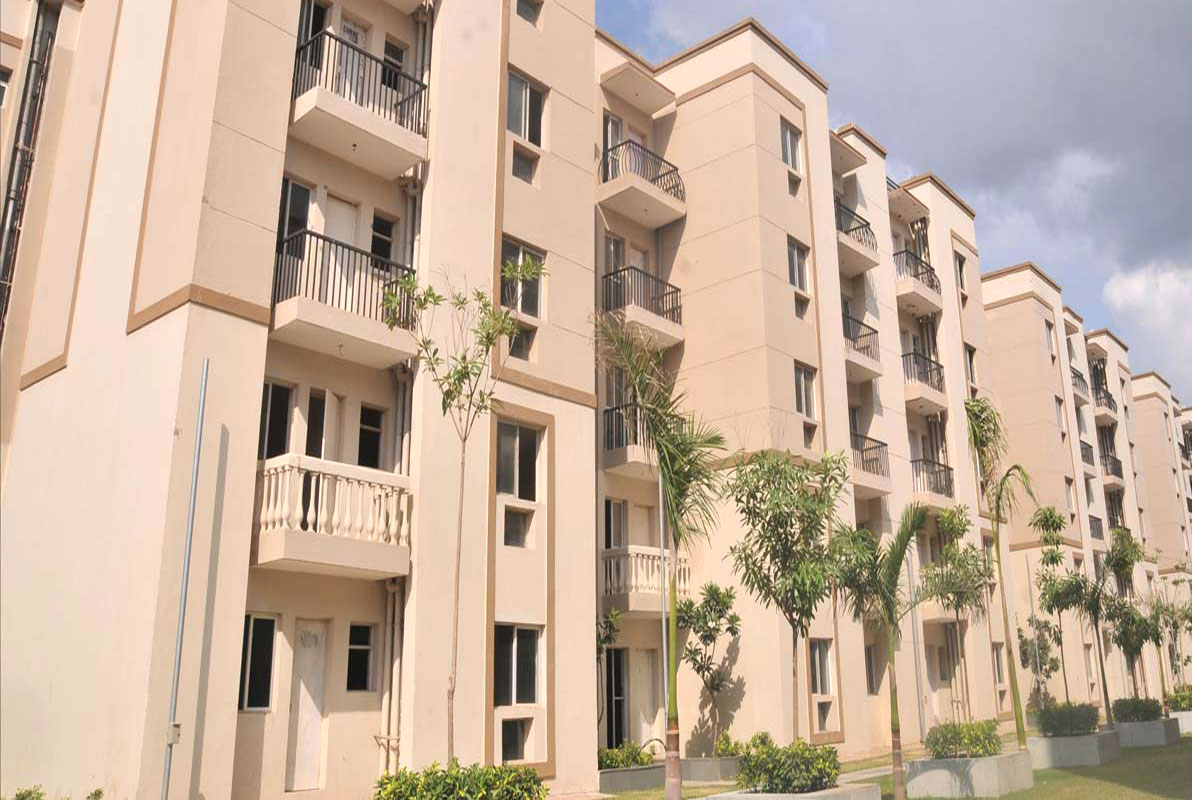  3  BHK  Apartment for sale in Sare Royal Greens Gurgaon