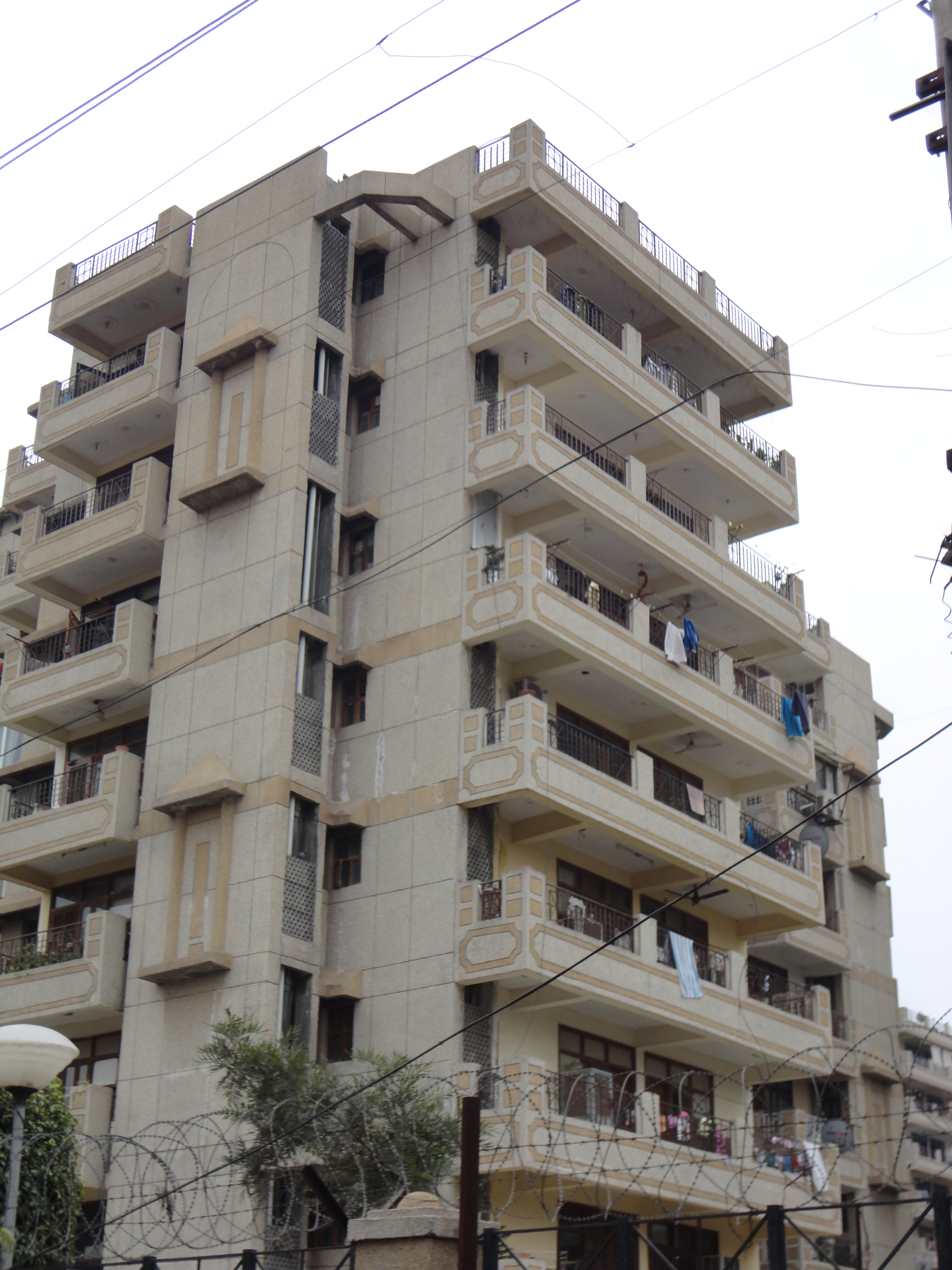 Alaknanda Apartments Cghs Sector 56 Golf Course Road Gurgaon Zricks Com