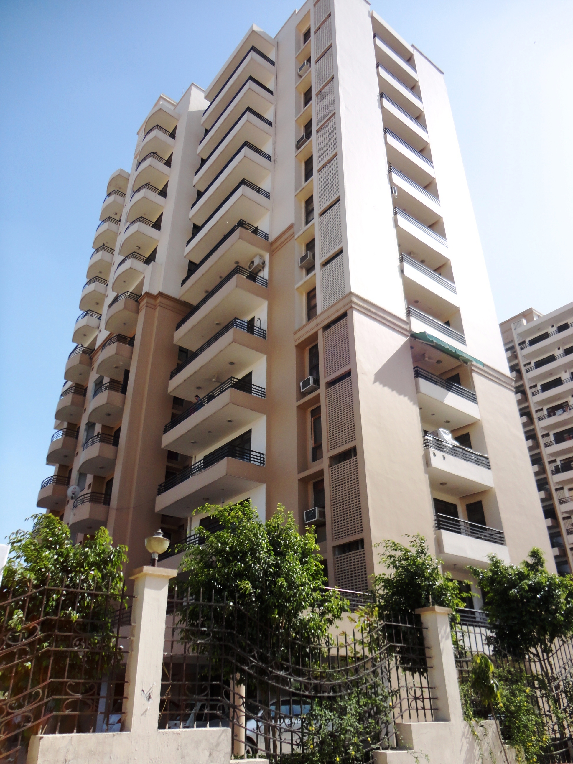  3  BHK  Apartment for sale in Royal Residency Apartments CGHS Gurgaon