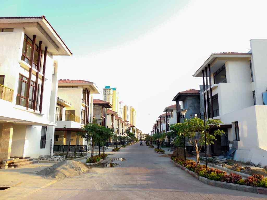 4 BHK + Utility + S R + F Lounge + Terrace Villa 4200 Sq. Ft. For Sale