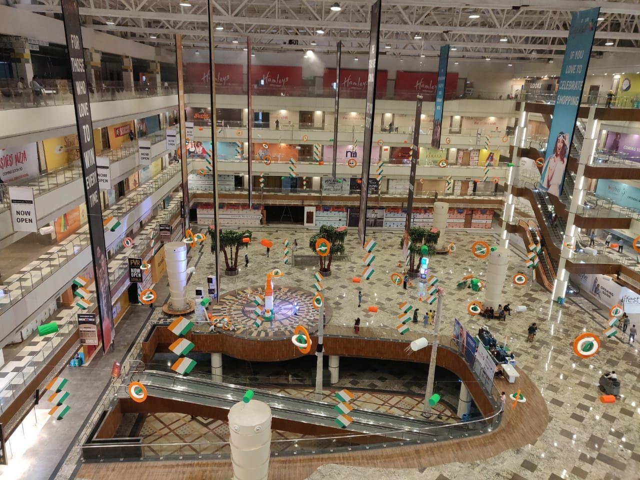 puma store in gaur city mall