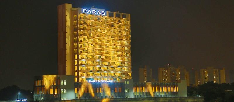 Paras Square Image