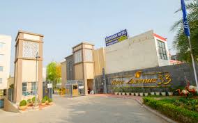 3 BHK Luxury Floors Banner