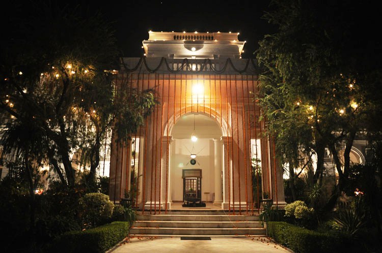 Nawab Saif Ali Khan’s Palace worth Rs 750 Crore in Pataudi – Zricks.com