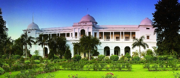 Nawab Saif Ali Khan’s Palace worth Rs 750 Crore in Pataudi – Zricks.com